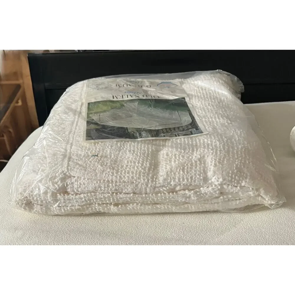 VINTAGE NEW BEDSPREAD Bates Old Salem 768 White Size Double Old Stock FAST SHIP
